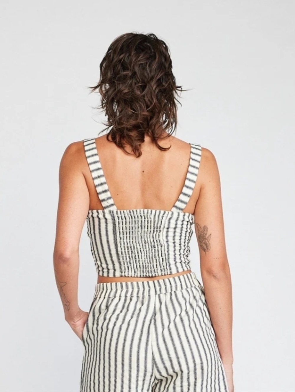 Self Contrast Portia Crop Tank Vest - Picture 2 of 8